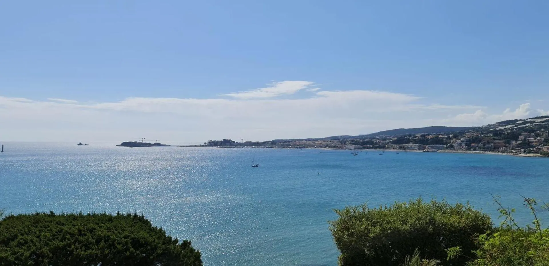 Villa Sur La Mer, 4 Chambres - 8 Personnes Sanary-sur-Mer