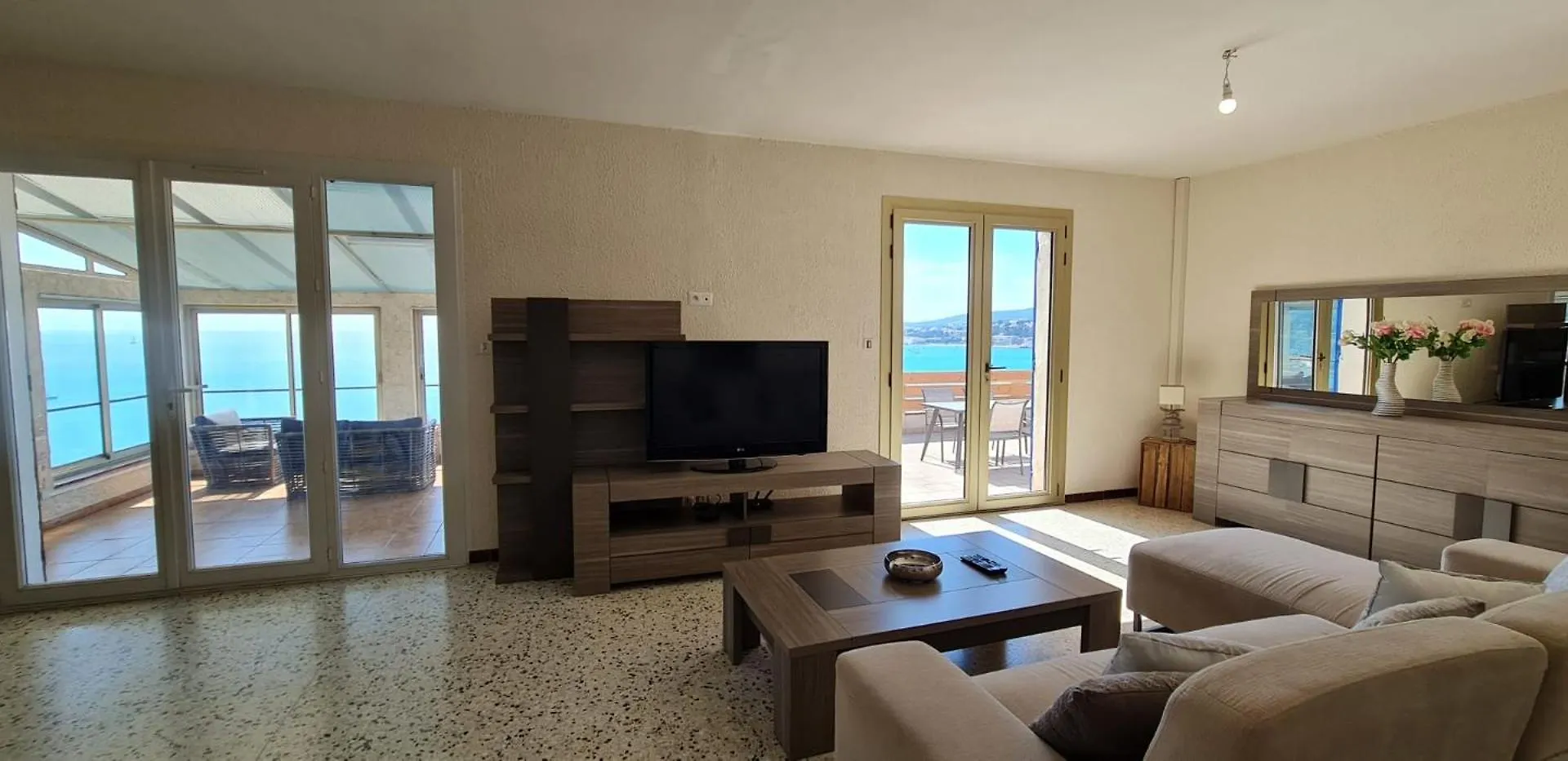 Villa Sur La Mer, 4 Chambres - 8 Personnes 滨海萨纳里 法国